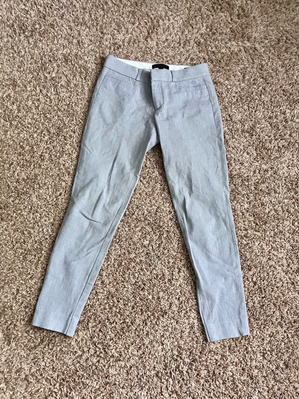 Banana Republic Women's Skinny Pants in Light Gray
